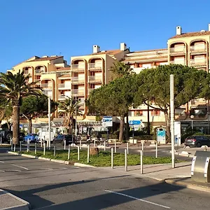 Port Est, Le Capitole, 27m2, Vue Appartement Fréjus